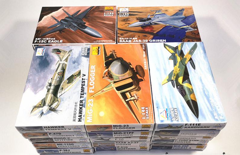 Model Kit Motor Nuclear - 25PCS 1/144 Plastic Monteren Vechter Militaire